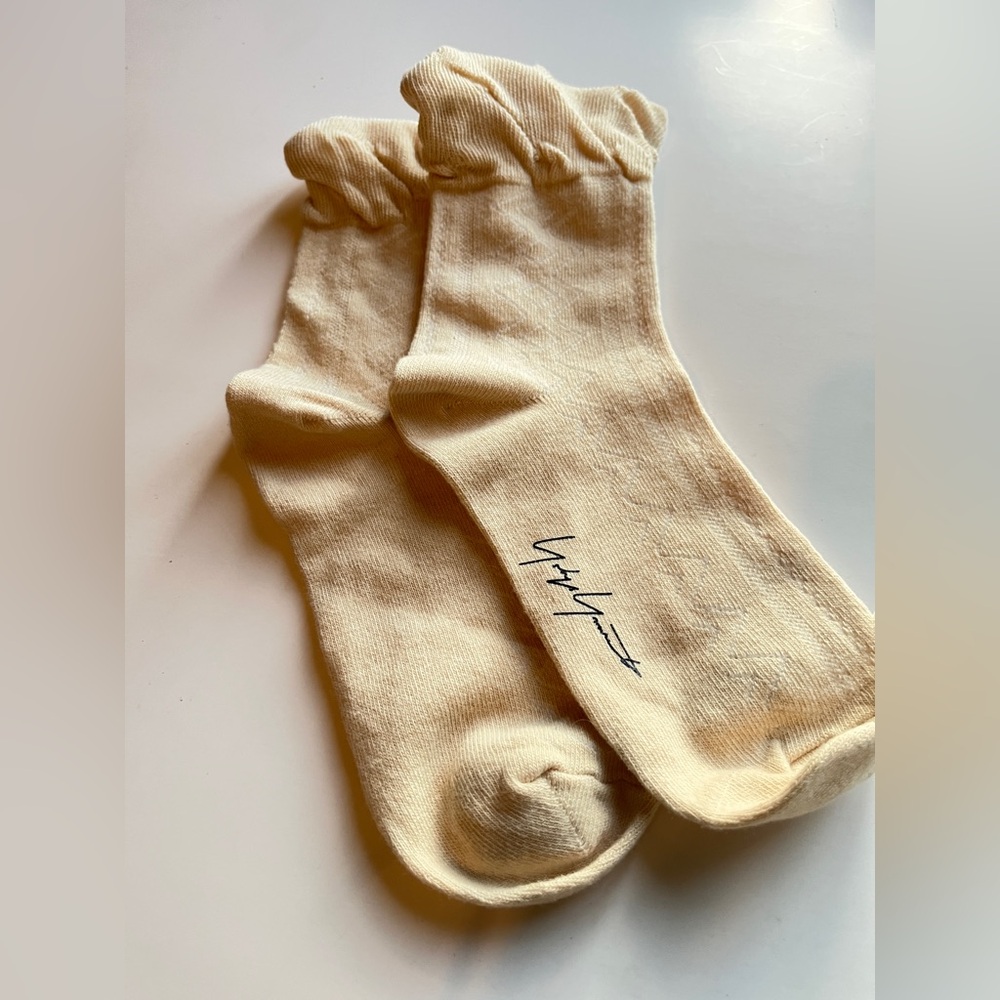 Yohji Yamamoto Signature Cream Socks